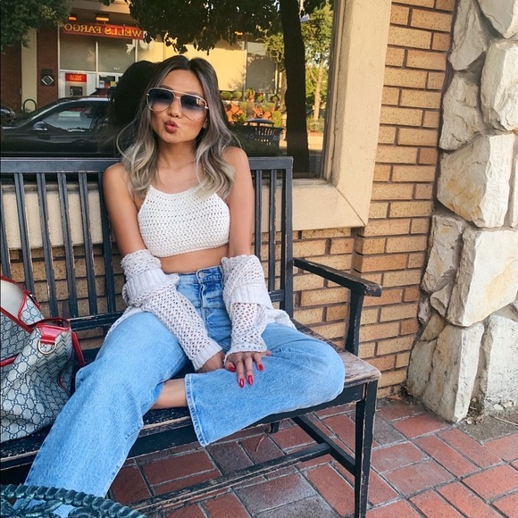 MEET THE POSHER💕 - Picture 5 of 6